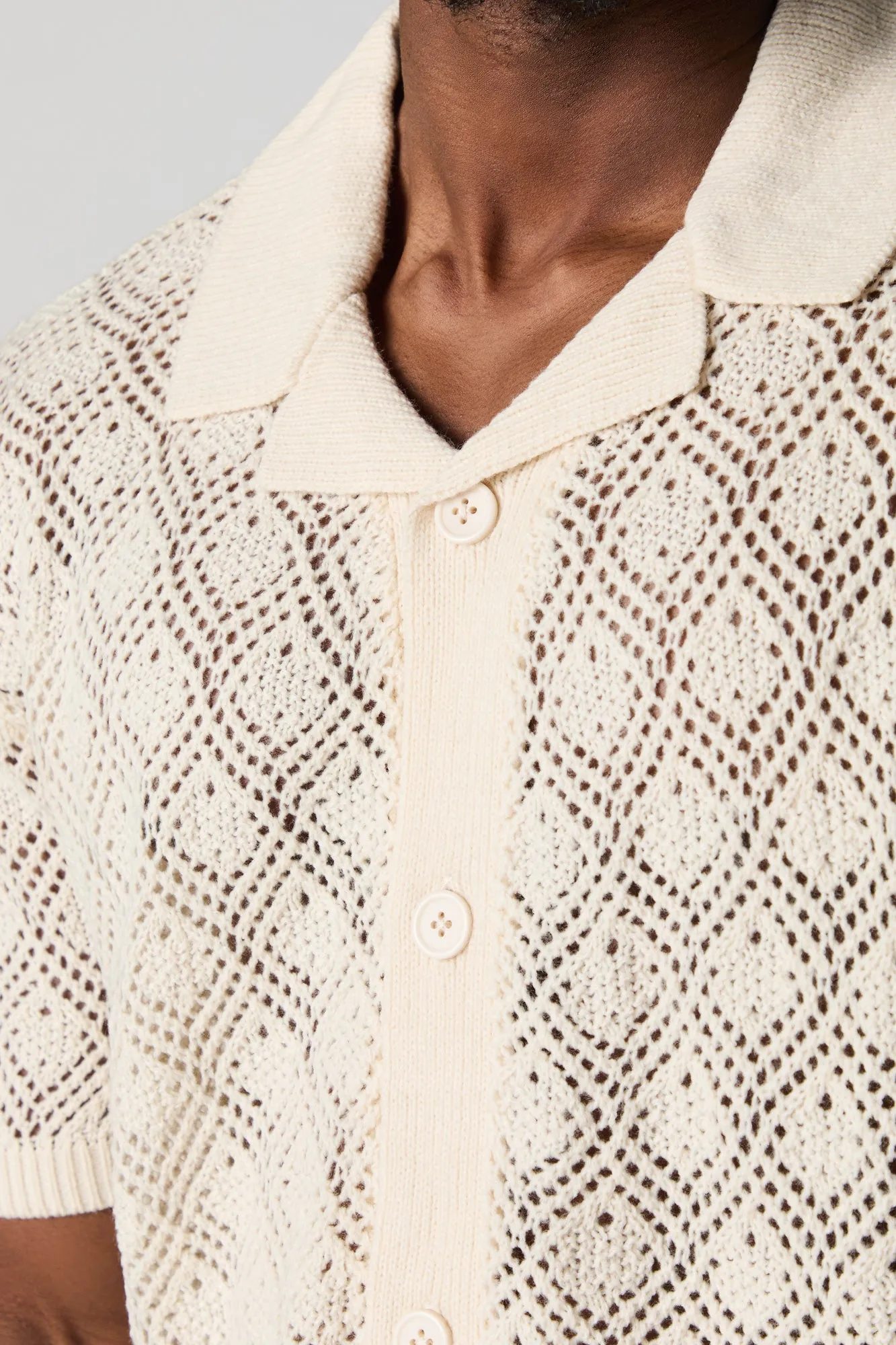 Haut boutonné en tricot côtelé