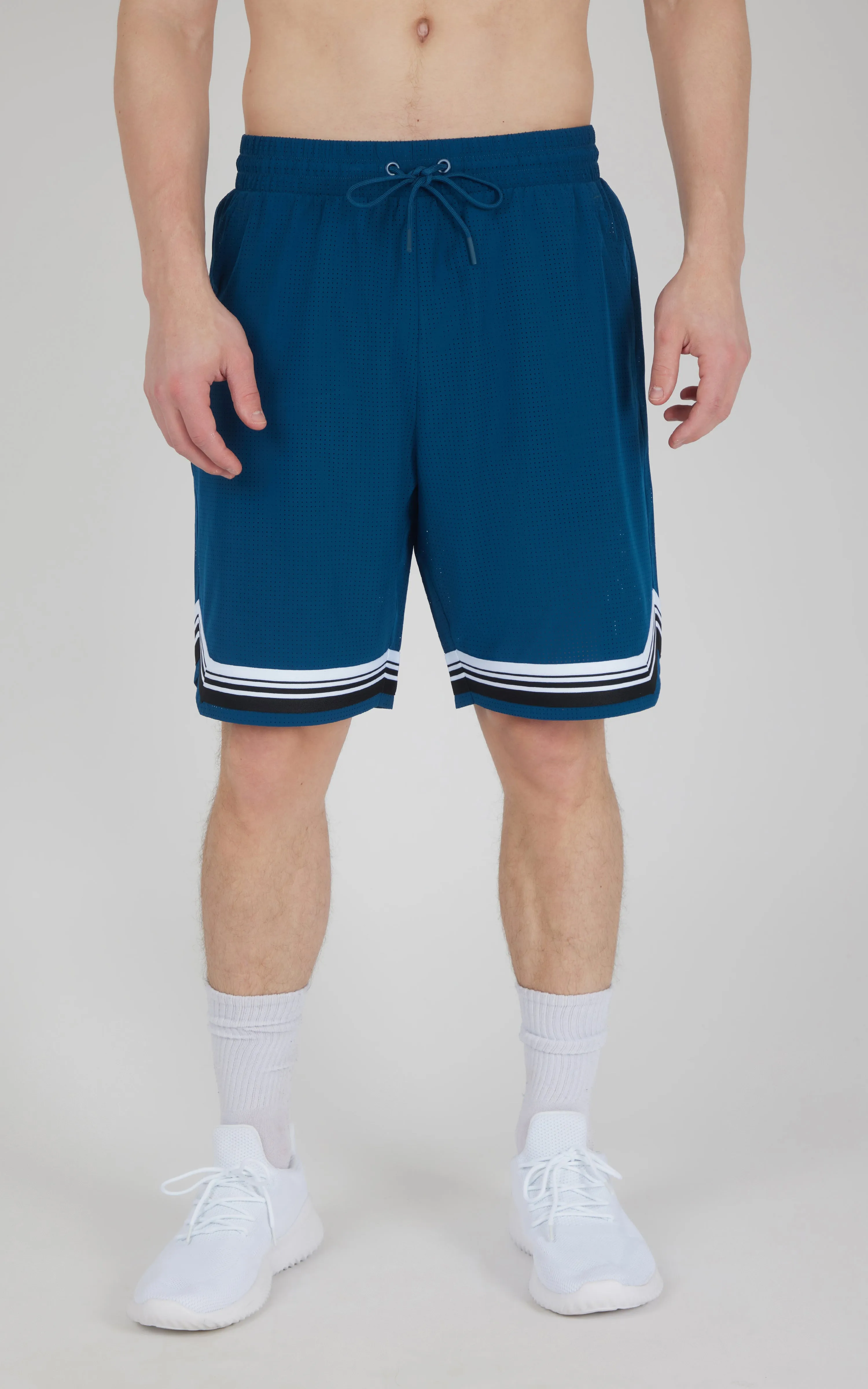 Men's 8.5" Perforated Short