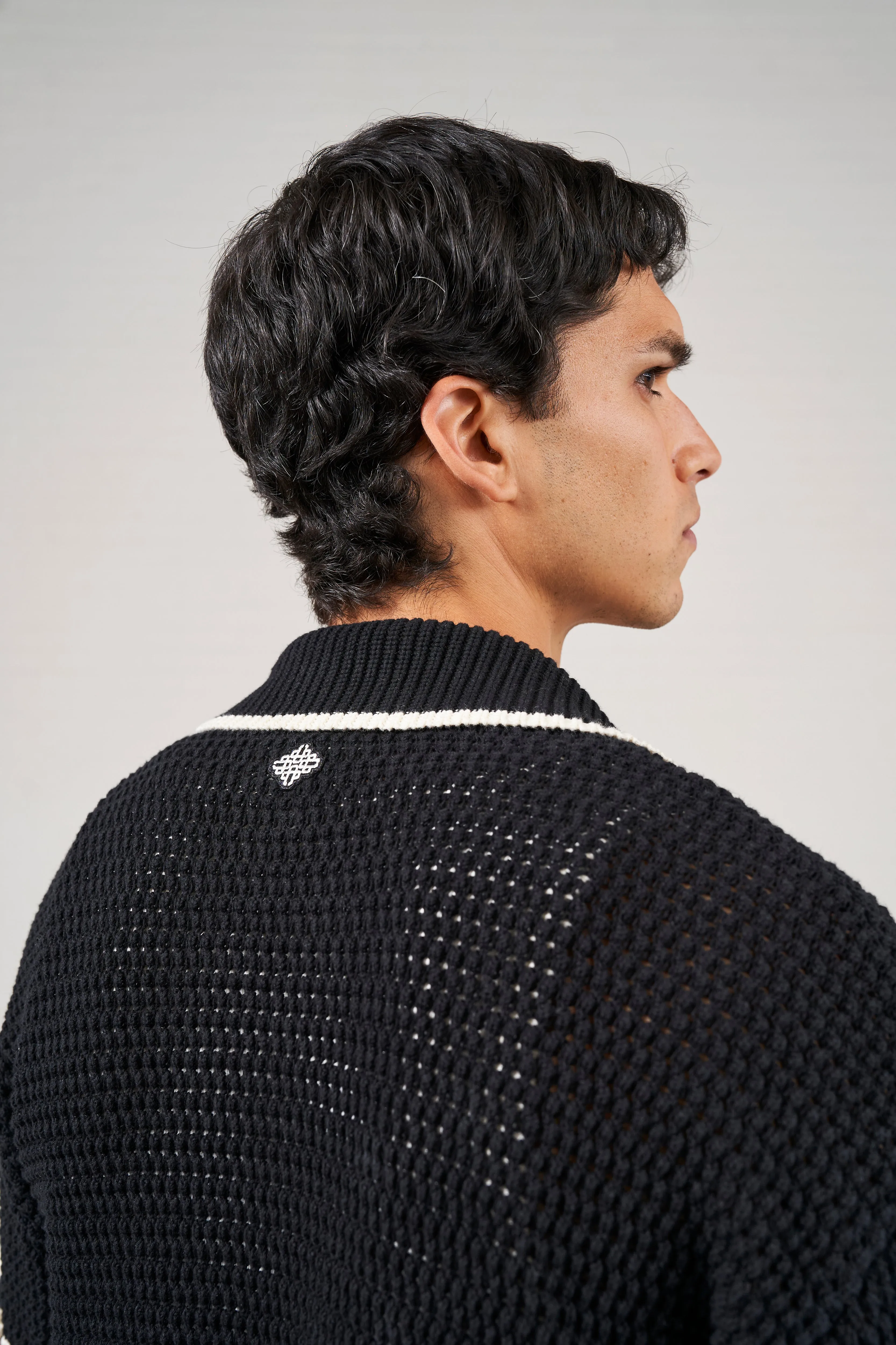 STRIPE TRIM CROCHET KNITTED SHIRT - BLACK