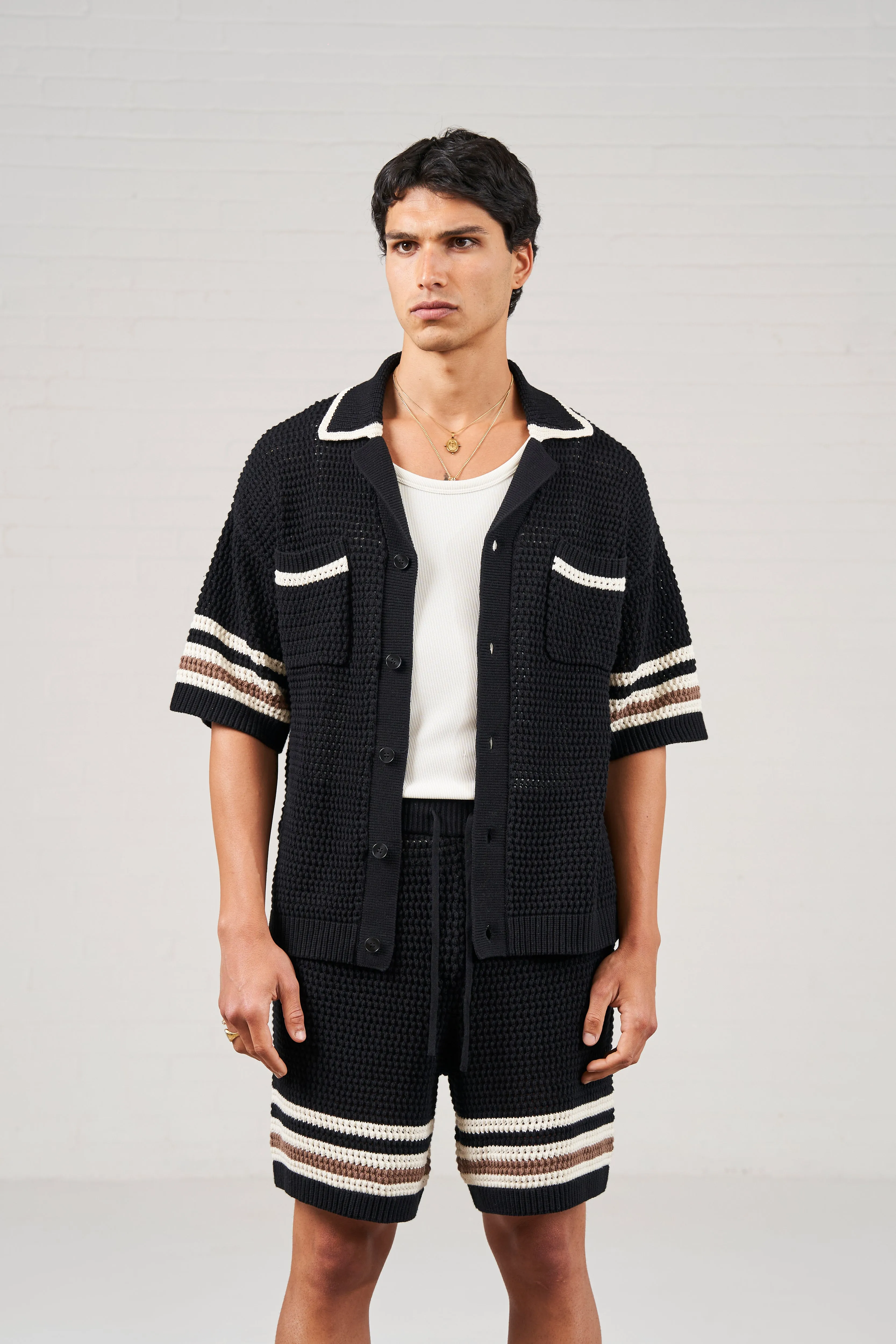 STRIPE TRIM CROCHET KNITTED SHIRT - BLACK